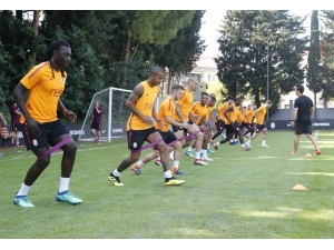 Galatasaray Çalışmalarını Sürdürüyor