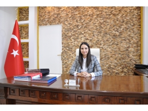 Gemerek İlçesinin İlk Kadın Kaymakamı Göreve Başladı