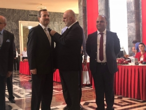 Ak Parti’de İlk Kez Milletvekili Seçilen Gökgöz’ün Rozetini 5.kez Seçilen Bilgiç Taktı