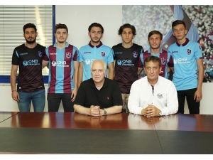 Trabzonspor, 6 Oyuncuyla Profesyonel Sözleşme Yaptı