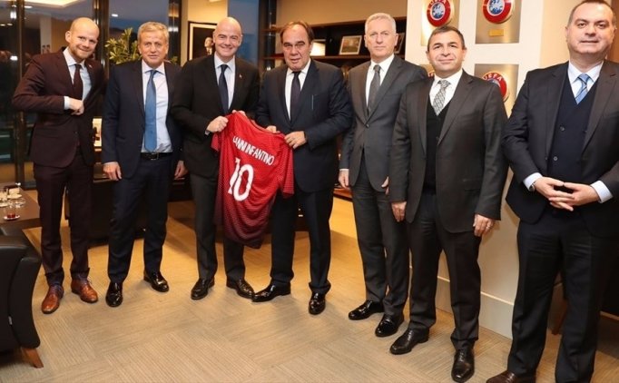 Süper Kupa Finalinde Türkiye'de Bir Ilk Yaşanacak!