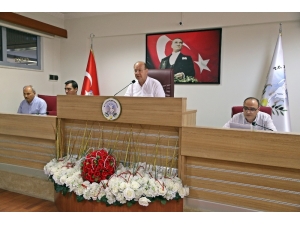 Efeler Belediyesi’nden Basketbola 100 Bin Tl’lik Destek