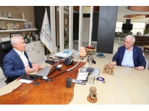 Bozbey: “Bursa Takımına Sahip Çıkmalı”