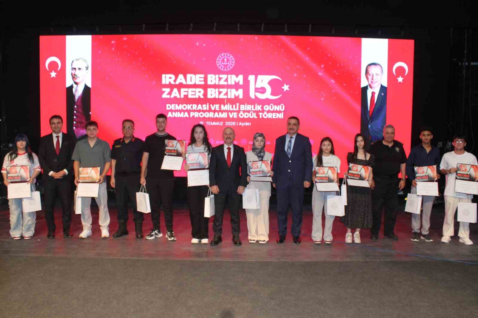 aydin-da-15-temmuz-temali-yarismalarin-turkiye-odul-toreni-gerceklestirildi