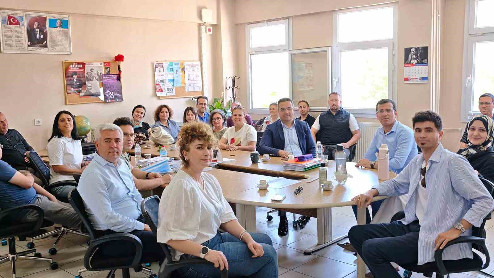 kaymakam-dalak-tan-egitime-yakin-takip