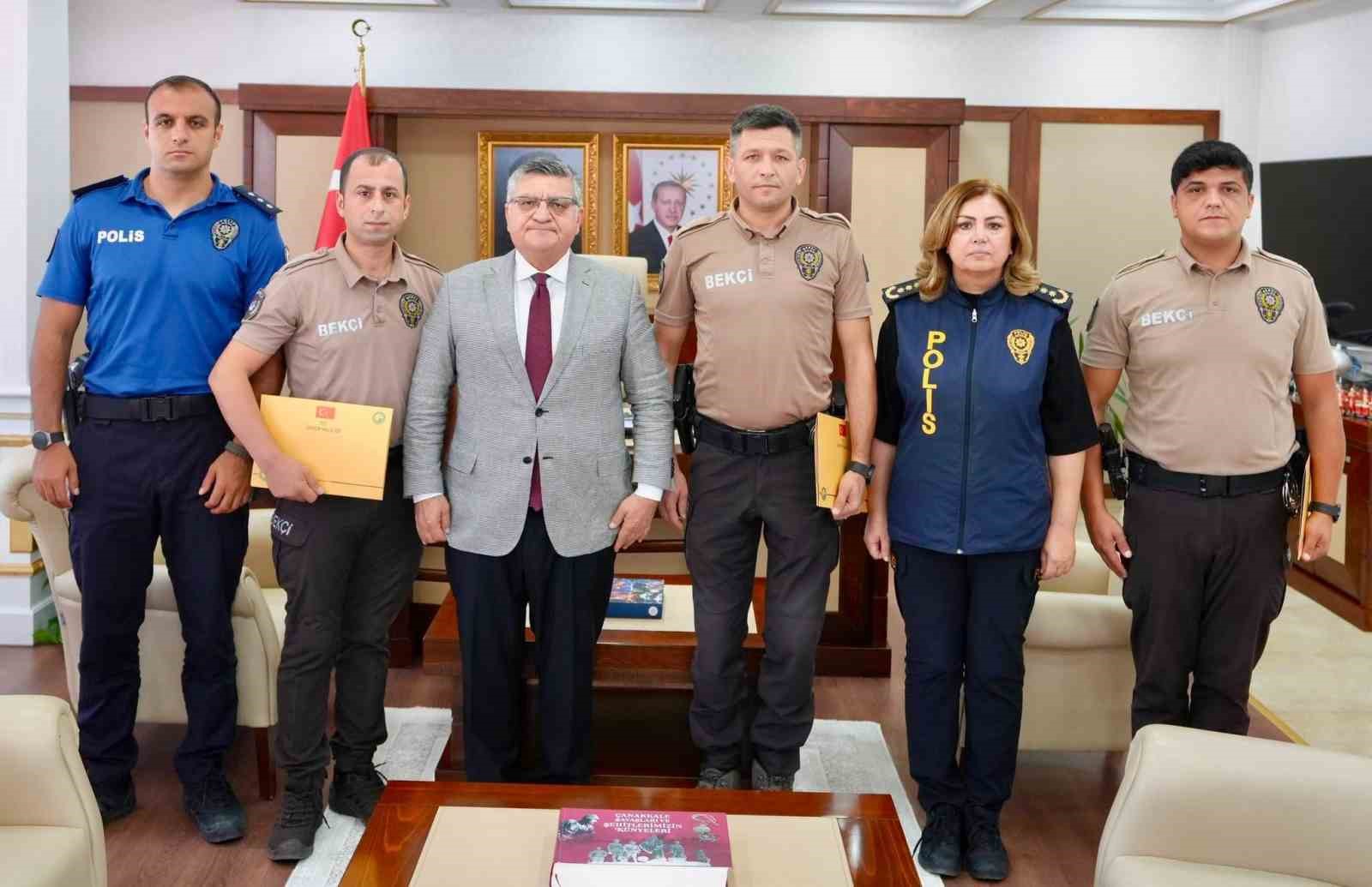 sinop-ta-basarili-bekcilere-odul