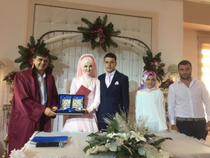 Başkan Yalçın, Genç Çiftin Nikahını Kıydı