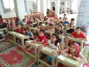 Selendi’nin Camileri Cıvıl Cıvıl Oldu