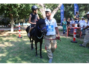 Atatürk Parkı’nda Pony Şöleni