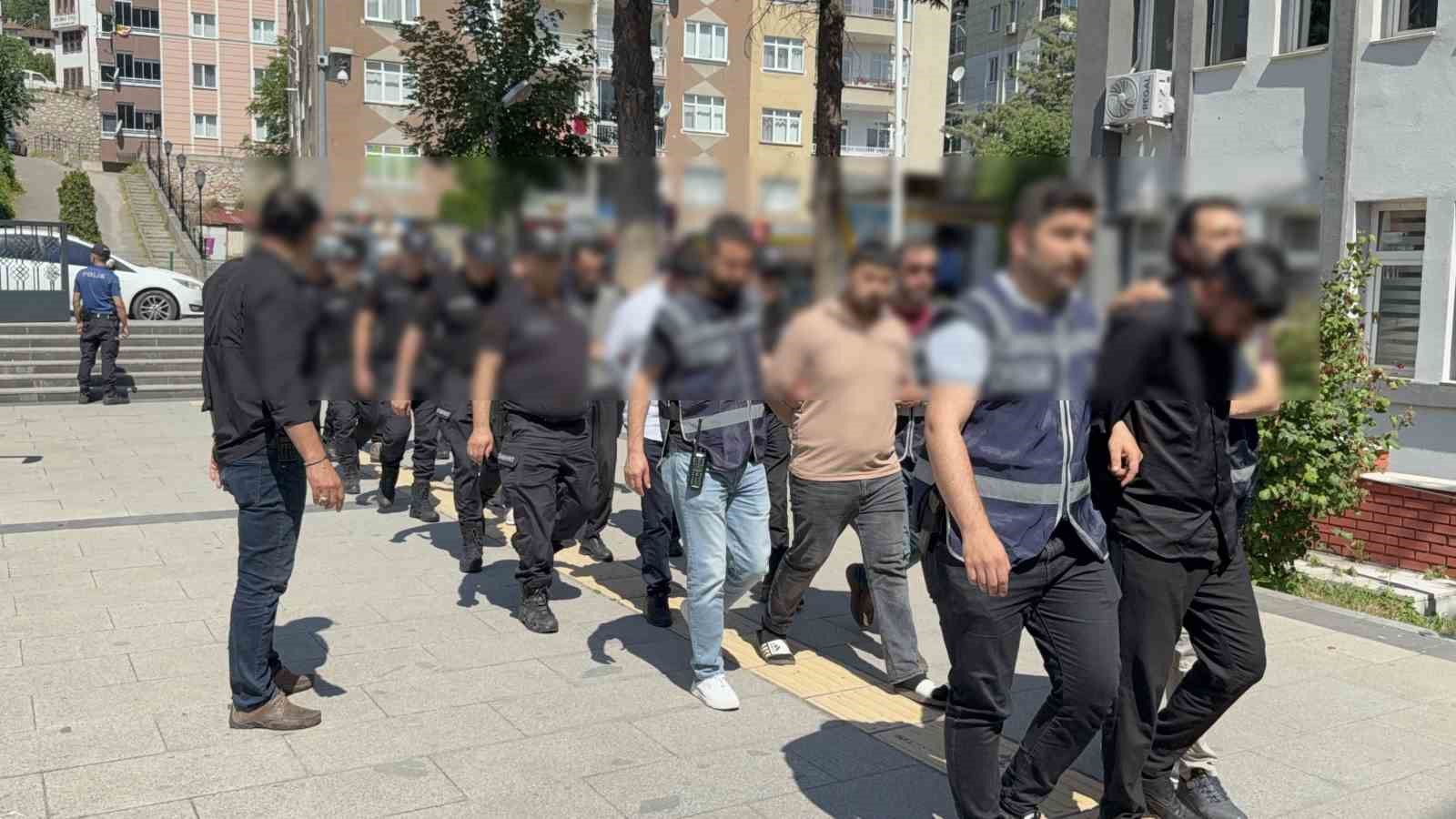galericilik-uzerinden-kurulan-vurgun-zinciri-polis-ekiplerince-cokertildi
