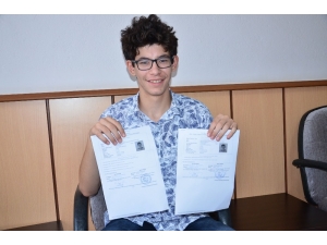 Lgs Birincisinden Öğrencilere Tavsiyeler: "Eksiklerimi Öğretmenlerime Sorarak Giderdim"