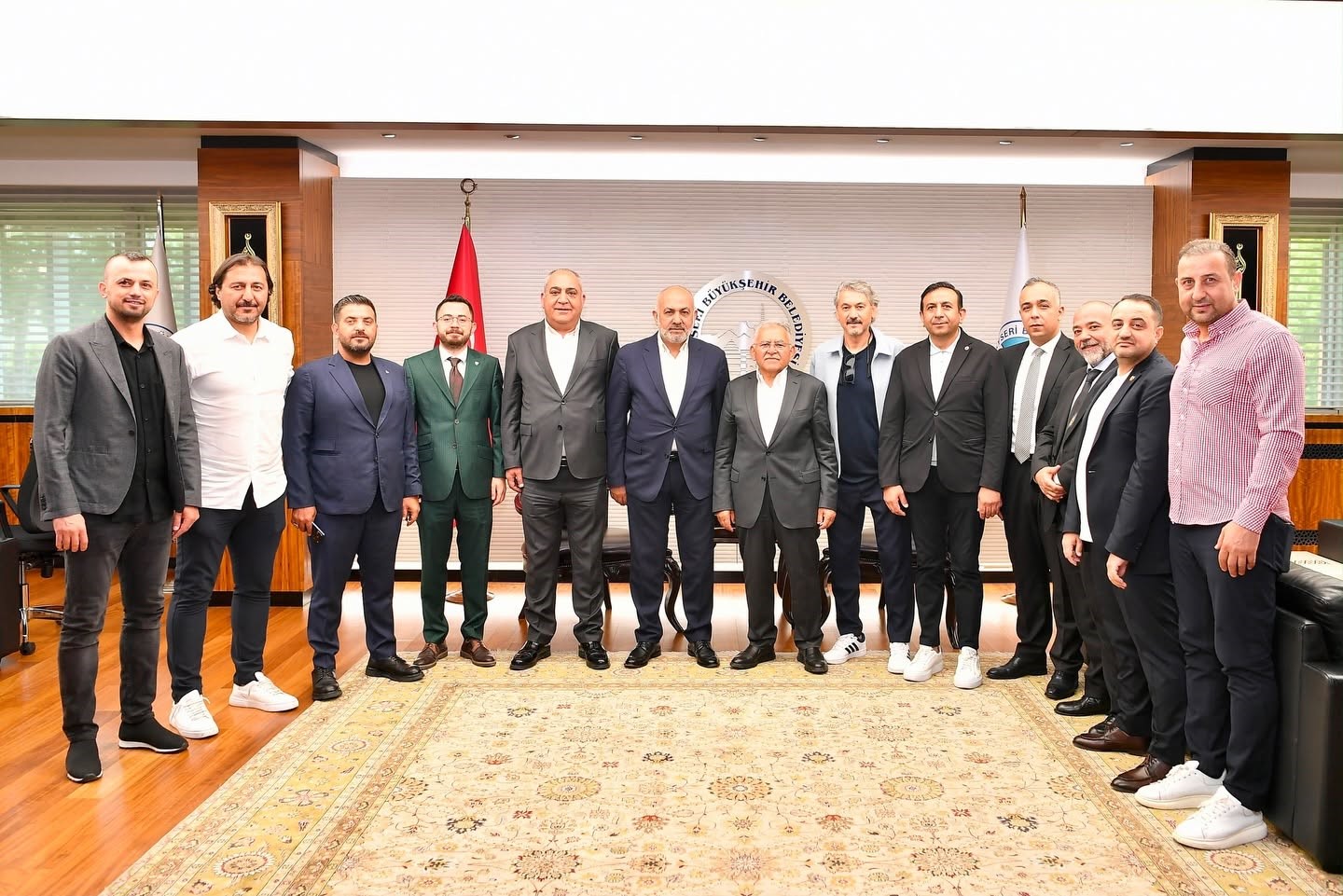 kayserispor-yonetiminden-baskan-buyukkilic-a-ziyaret