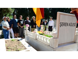 Turgay Şener Kabri Başında Anıldı