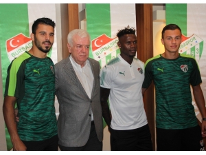 Bursaspor 3 Futbolcuyu Kadrosuna Kattı