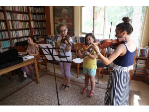 Gençlik Merkezi Yaz Kursları İçin Kayıtlar Başladı