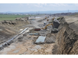 Kars Lojistik Merkezi’nde Hummalı Çalışma