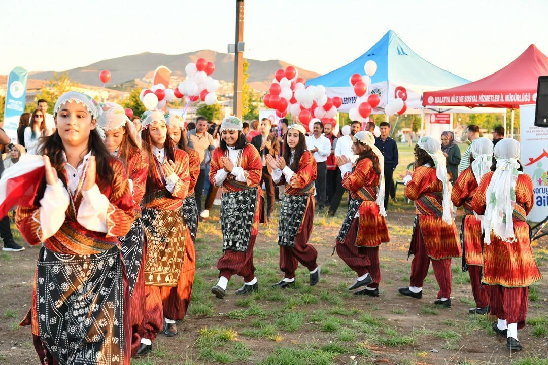 yesilyurt-ta-koruyucu-aile-gunu-coskusu
