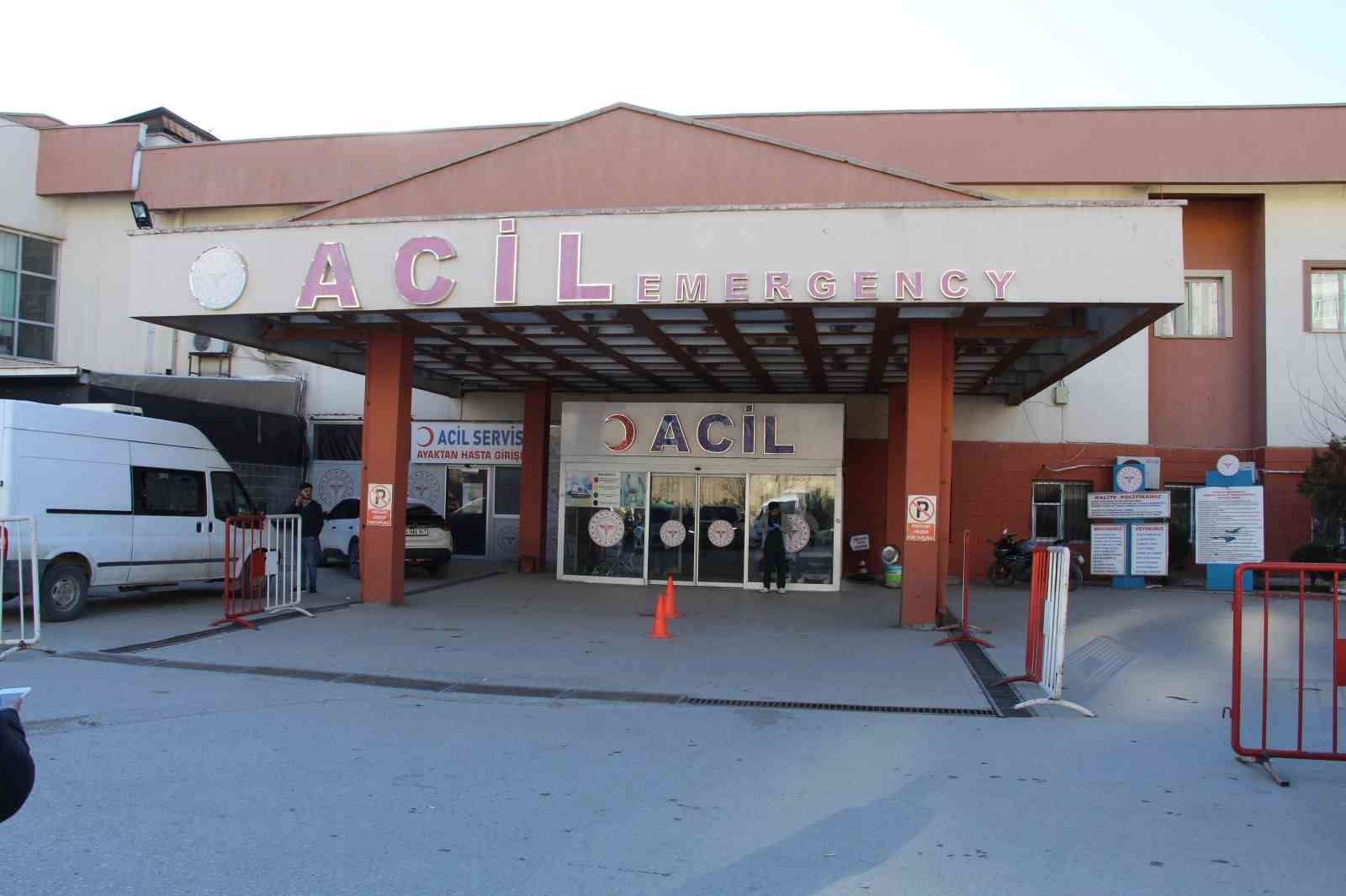 sirnak-ta-insaattan-dusen-isci-yaralandi