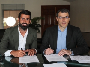 Fenerbahçe, Volkan Demirel İle Sözleşme Yeniledi