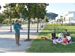 Doğan, Seka Parkta Vatandaşların Misafiri Oldu