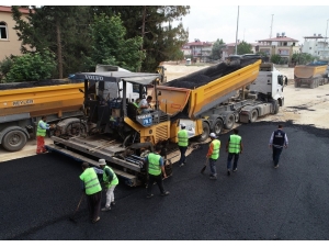 Gaziantep’in İlçelerinde Yol Çalışmaları Devam Ediyor