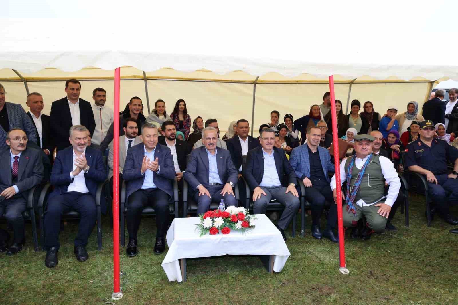 bakan-uraloglu-honefter-birlik-ve-kardesligin-butun-dunyaya-mesajinin-verildigi-yerdir