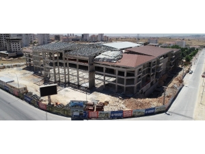 Akkent’te Yapılan Kongre Merkezi 25 Aralık’a Yetiştirilecek