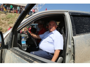 Off Road Tutkunları Niğde’de Buluştu