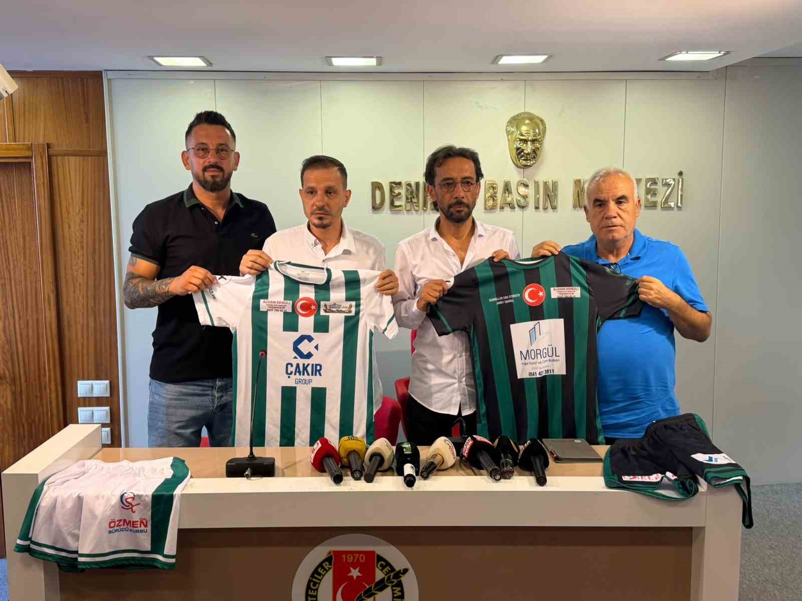 denizli-nin-efsaneleri-yeniden-sahaya-cikiyor