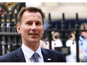 İngiltere’nin Yeni Dışişleri Bakanı Jeremy Hunt Oldu