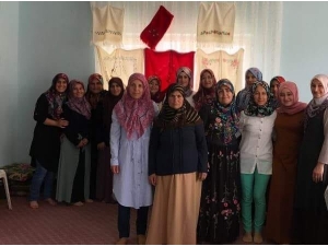 17 Bayan Kursiyer Meslek Sahibi Oldu