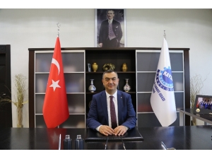 Başkan Büyüksimitci, Yeni Hükümet Sistemi’nin İlk Kabinesini Kutladı