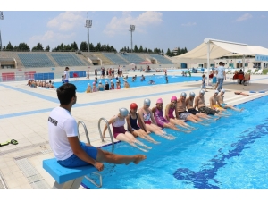 Yüzme Kurslarında İkinci Dönem Başladı