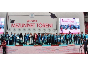 Neü 2017-2018 Mezuniyet Töreni Gerçekleşti