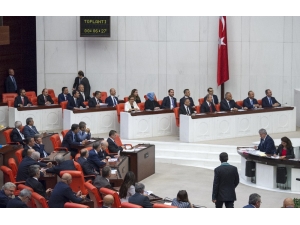 Yeni Kabine Üyeleri Yemin Etti