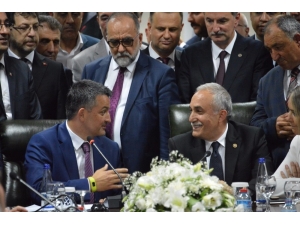 Bakan Fakıbaba Görevini Yeni Bakan Pakdemirli’ye Devretti