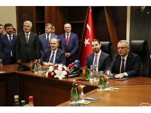 Hazine Ve Maliye Bakanlığında Devir Teslim Töreni