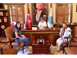 Başkan Can, Halk Günü Kapsamında Vatandaşları Ağırlamaya Devam Ediyor