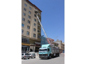 Tayini Çıkan Memurlar Hamalların Yüzünü Güldürdü