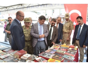 15 Temmuz Kronoloji Sergisi İle 15 Temmuz Konulu Kitap Sergisi” Nin Açılışı Yapıldı
