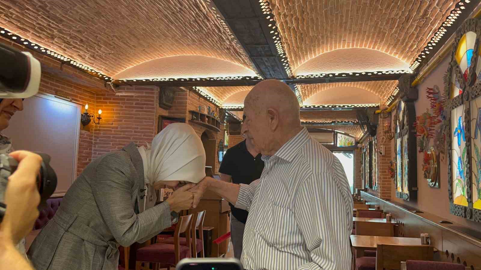 bakan-goktas-eskisehir-esnafiyla-bulustu