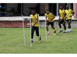 E. Yeni Malatyaspor’da Kamp Çalışmaları Sürüyor