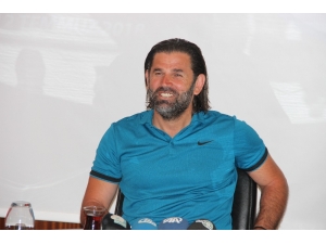 İbrahim Üzülmez: “Transfer Anlamında Şu An Süper Lig’de En Zayıf Takımlardan Birisiyiz"