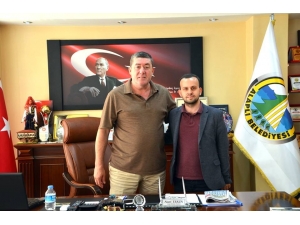 Gurbetçi Meclis Üyesinden Tekin’e Nezaket Ziyareti