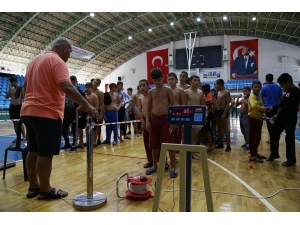 Kırkpınar’da Pehlivan Rekoru: 2 Bin 228