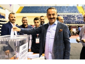 Ak Parti İzmir Teşkilatında Binali Yıldırım Sevinci