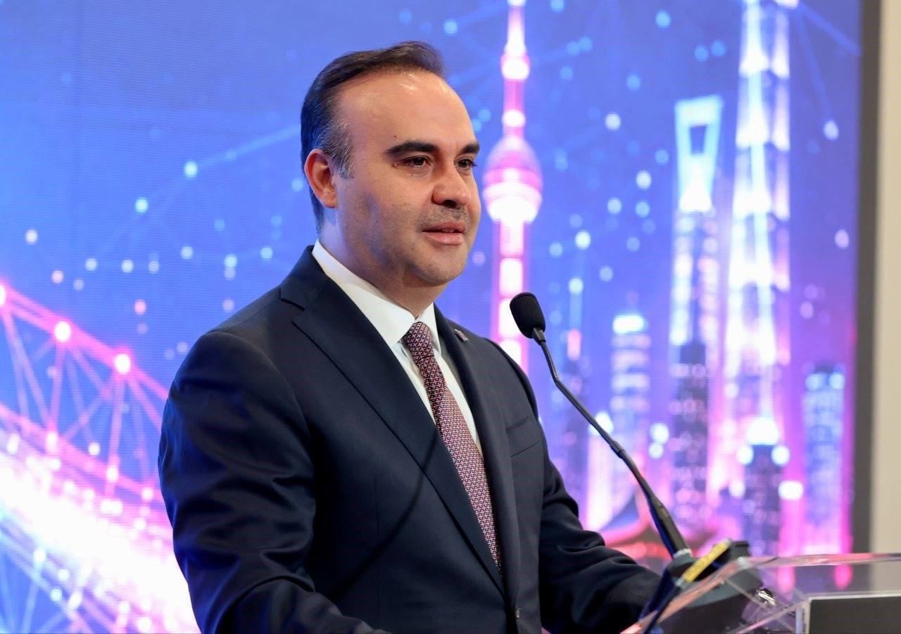 turk-bilim-insanlari-dunyanin-en-kuzeyindeki-deniz-buzu-hattinda