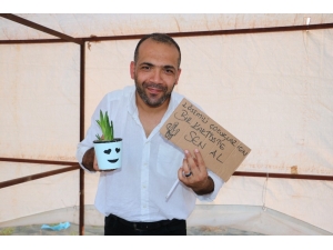 Lösemili Çocuklar Yararına Kaktüs Satıyorlar