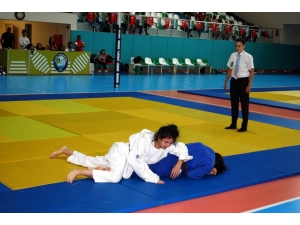 Judocular Demokrasi Şehitleri İçin Mindere Çıktı