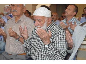 Kastamonu’da 3 Bin Kişi, 15 Temmuz Şehitleri İçin Ellerini Semaya Kaldırdı